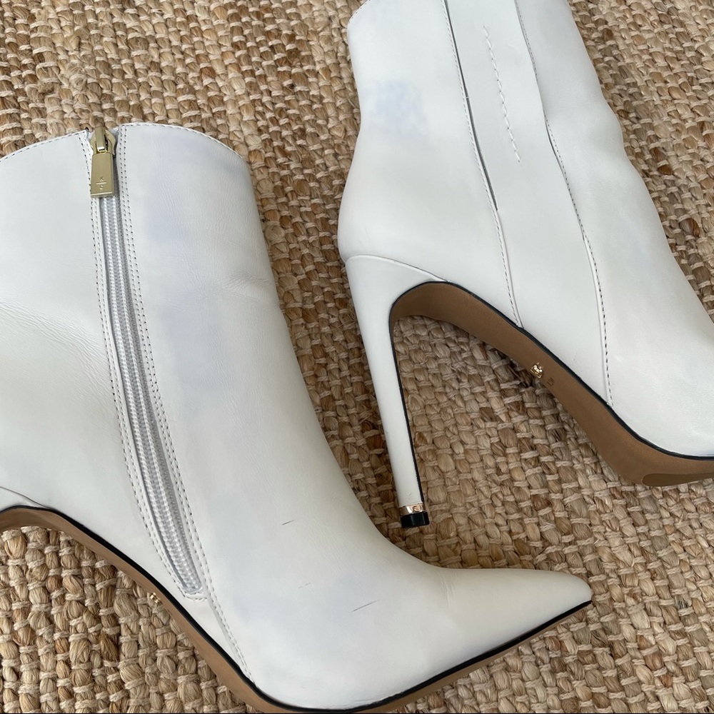 KENNETH COLE Riley 110 Western Booties White - Picture 6 of 15